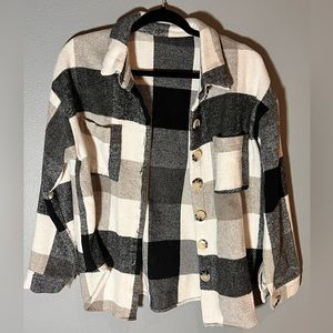 AMAZON Brand Black and Gray Plaid Shacket Sz M